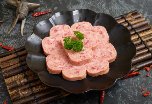 火腿肠、午餐肉里究竟有多少肉？国标告诉你真相